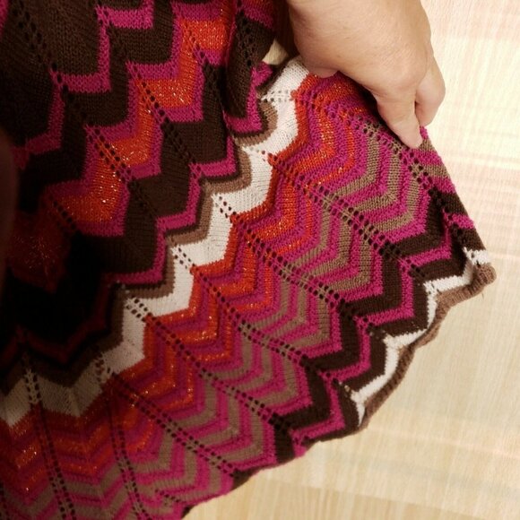 NY Collection Chevron Retro Look Poncho Sweater - Picture 5 of 8